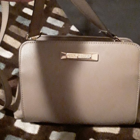 Steve Madden purse. - Picture 2 of 5